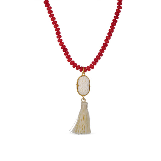 Cinched Cameo Beaded Necklace in Carnelian