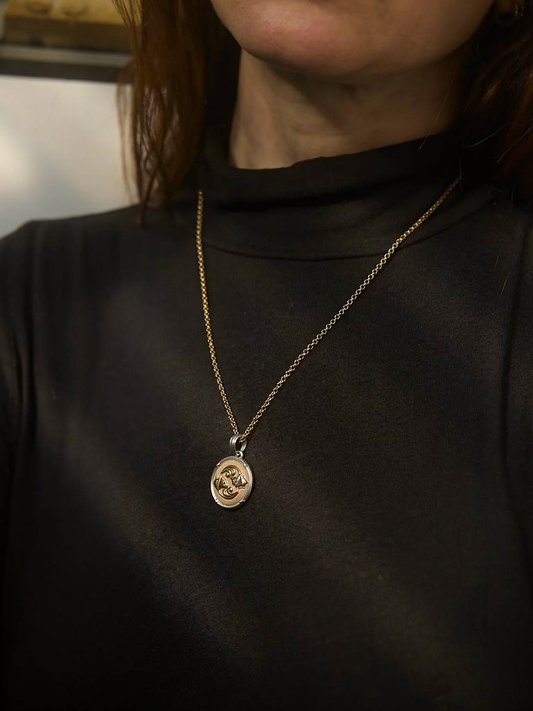 Sacred Shadow Contrast Charm