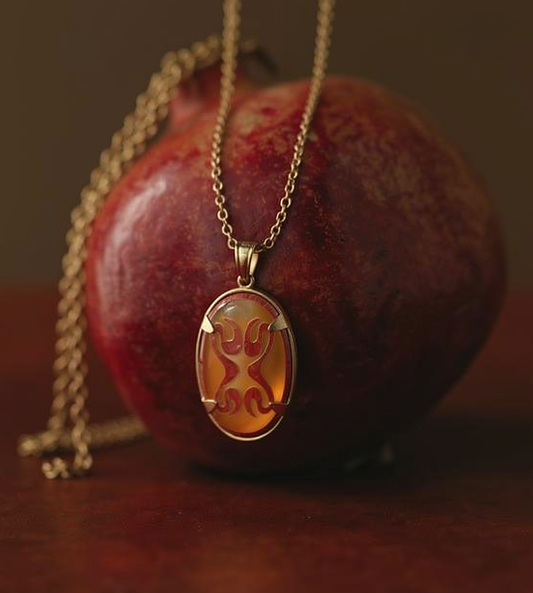 The Inlay Oversized Cameo